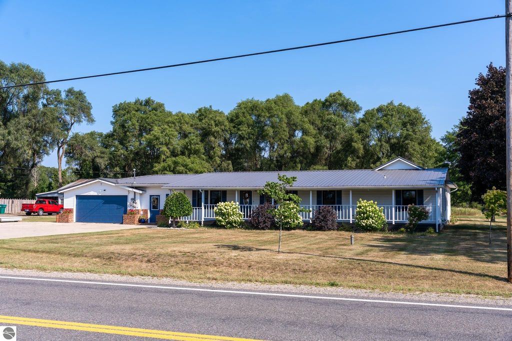 Image 3 of property listing at 5806 W Weidman Road, Weidman, MI 48893