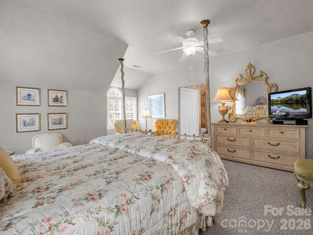 206 Lakeridge Road, Lake Lure, NC 28746