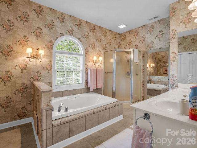 206 Lakeridge Road, Lake Lure, NC 28746