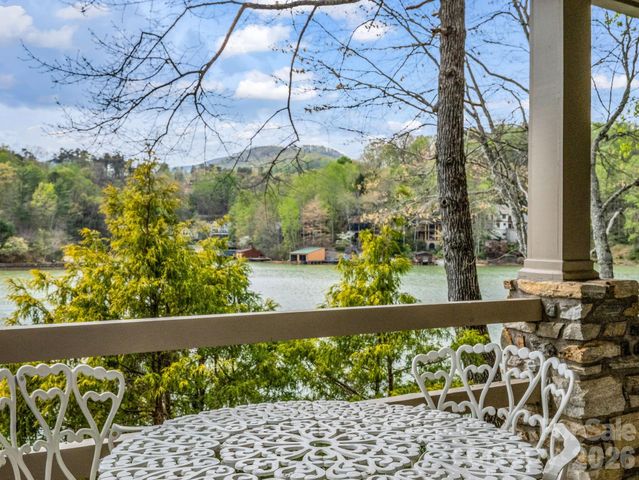 206 Lakeridge Road, Lake Lure, NC 28746