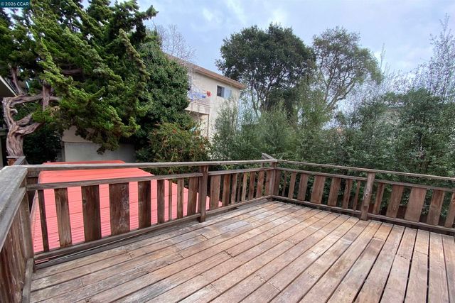 411 Kains Ave., Albany, CA 94706