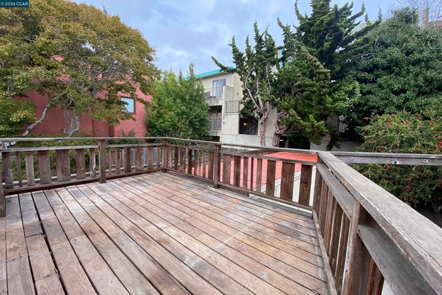 411 Kains Ave., Albany, CA 94706