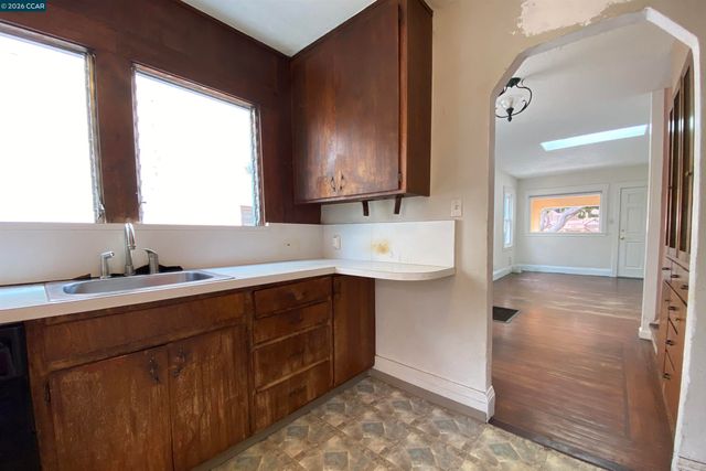 411 Kains Ave., Albany, CA 94706