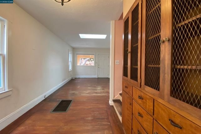 411 Kains Ave., Albany, CA 94706