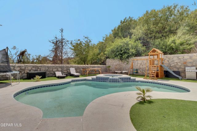 765 VILLA VANESSA Drive, El Paso, TX 79912