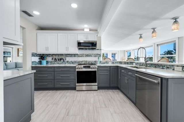 100 TARPON ROAD, Fort Myers Beach, FL 33931