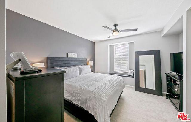 26828 Willow Creek Lane 23, Valencia, CA 91355