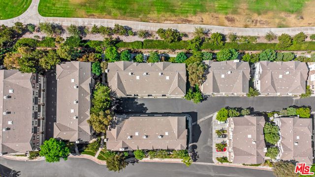26828 Willow Creek Lane 23, Valencia, CA 91355
