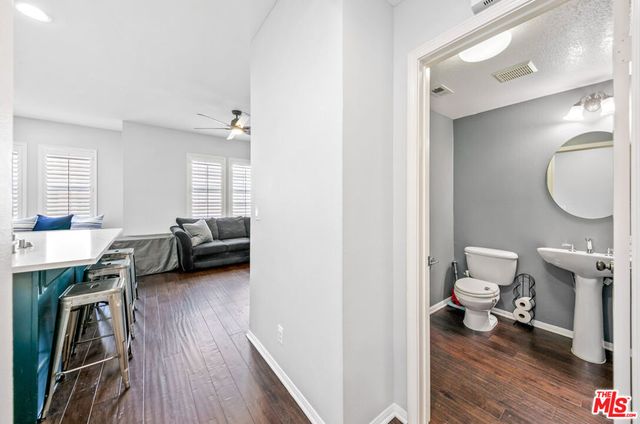 26828 Willow Creek Lane 23, Valencia, CA 91355