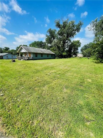 3036 N 32nd Street, Kansas City, KS 66104