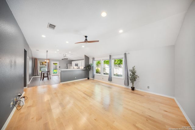 9631 FALLEN WILLOW, San Antonio, TX 78254