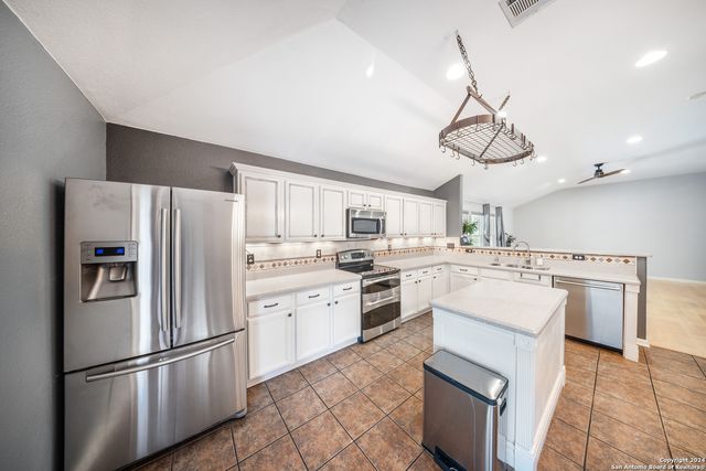 9631 FALLEN WILLOW, San Antonio, TX 78254