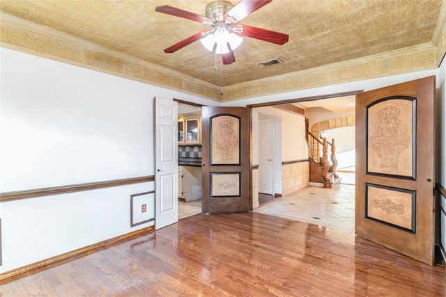 716 Bridget Way, Hurst, TX 76054