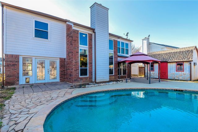 716 Bridget Way, Hurst, TX 76054