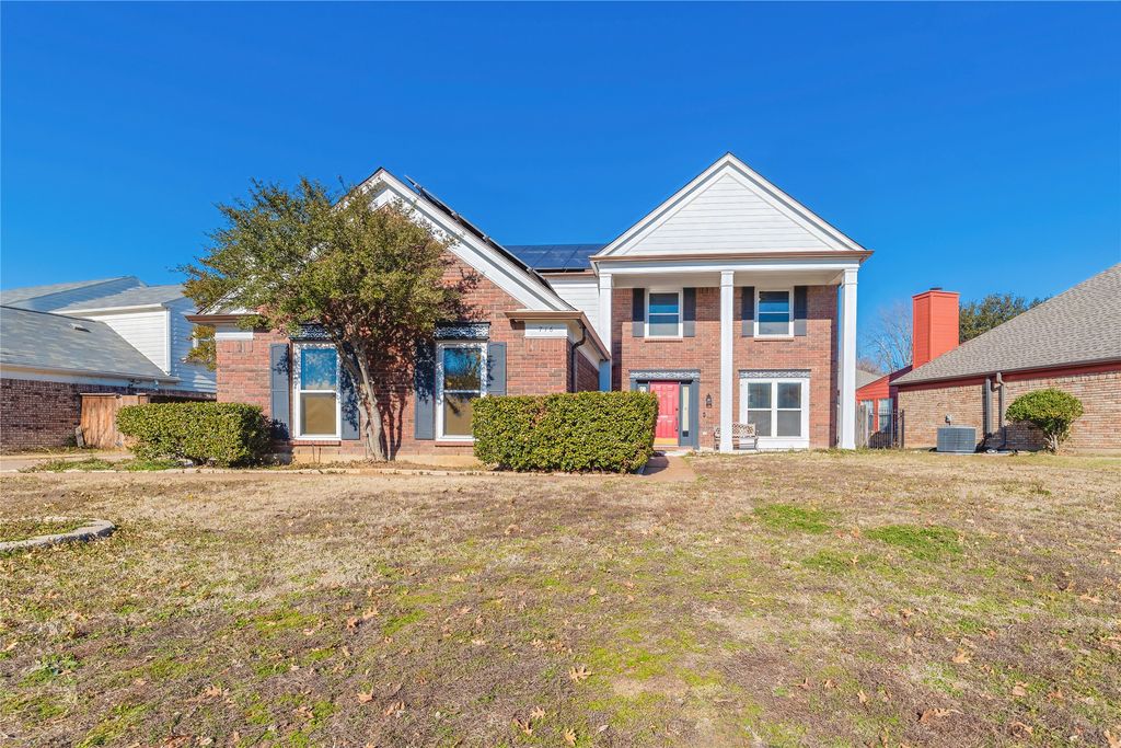 716 Bridget Way, Hurst, TX 76054
