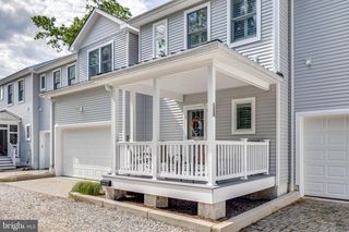 717 BROADWAY #2, Cape May, NJ 08204