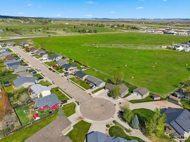 1708 RIVERVIEW CIR, Spearfish, SD 57783
