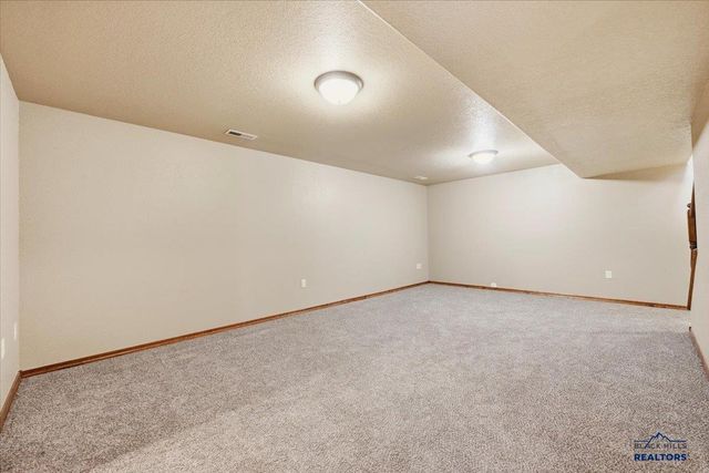 1708 RIVERVIEW CIR, Spearfish, SD 57783
