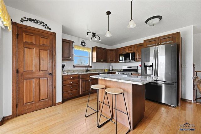 1708 RIVERVIEW CIR, Spearfish, SD 57783