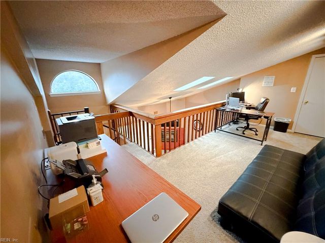 12871 Daybreak CIR, Newport News, VA 23602