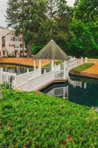 12871 Daybreak CIR, Newport News, VA 23602