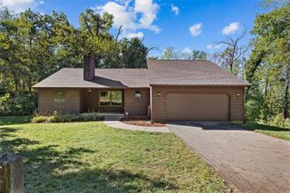 1846 Woodland Drive, Cedar Rapids, IA 52403