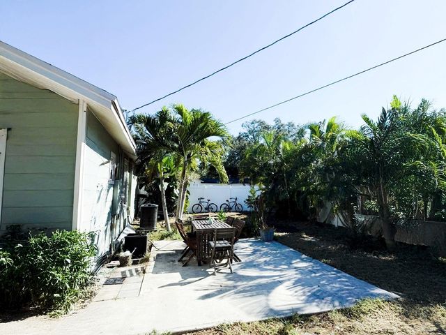 4000 3RD AVENUE N, St Petersburg, FL 33713