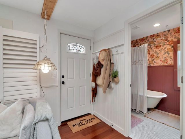 4000 3RD AVENUE N, St Petersburg, FL 33713