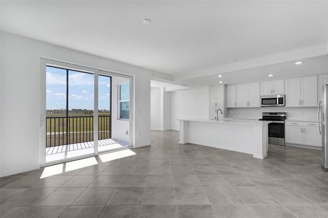 19116 SCALLOP LOOP 102, Lakewood Ranch, FL 34211