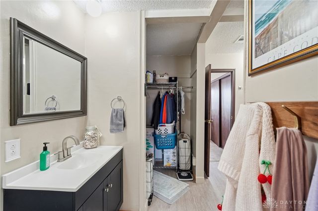 3124 El Camino Drive, Springfield, OH 45503