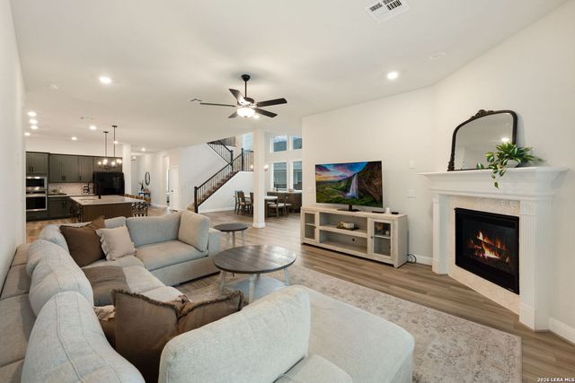 1733 Hidden Fox, New Braunfels, TX 78132