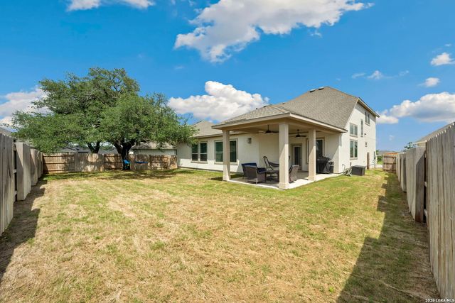 1733 Hidden Fox, New Braunfels, TX 78132