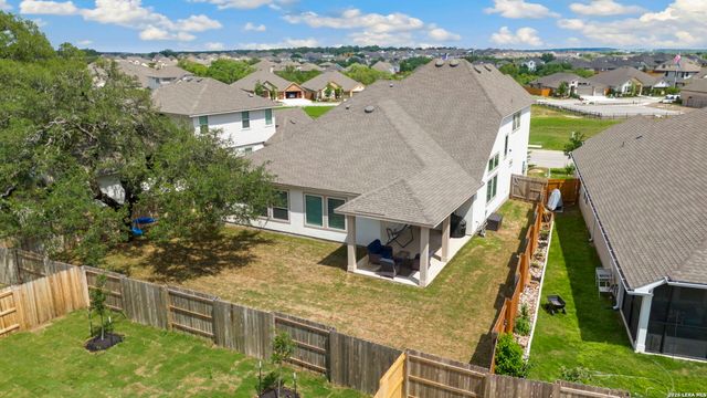 1733 Hidden Fox, New Braunfels, TX 78132