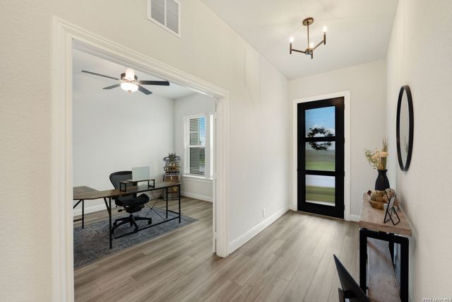 1733 Hidden Fox, New Braunfels, TX 78132