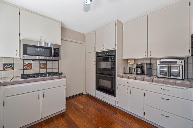 1271 Red Dog Ln, Auburn, CA 95603