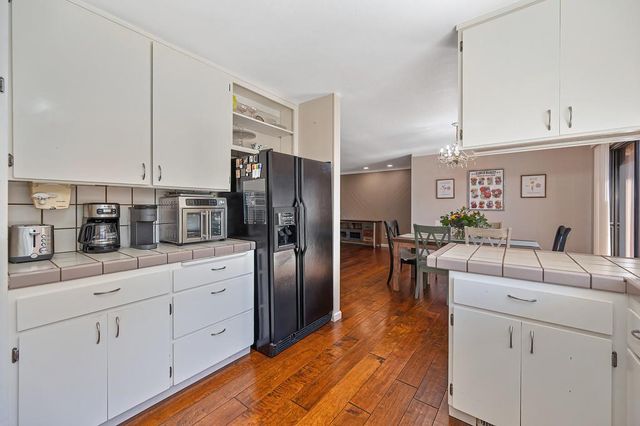 1271 Red Dog Ln, Auburn, CA 95603