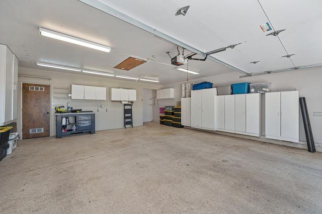 1271 Red Dog Ln, Auburn, CA 95603