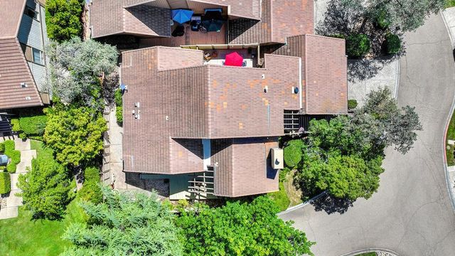 1271 Red Dog Ln, Auburn, CA 95603