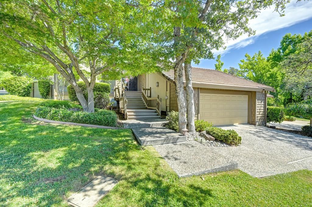 1271 Red Dog Ln, Auburn, CA 95603