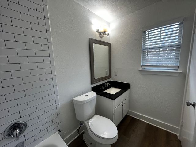 5503 Burgundy DR, Austin, TX 78724