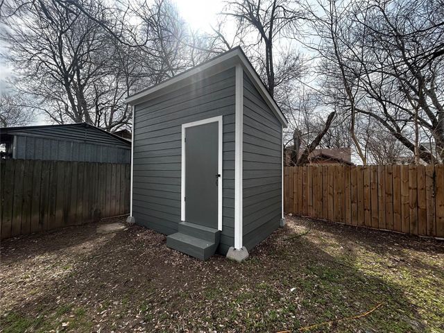 5503 Burgundy DR, Austin, TX 78724