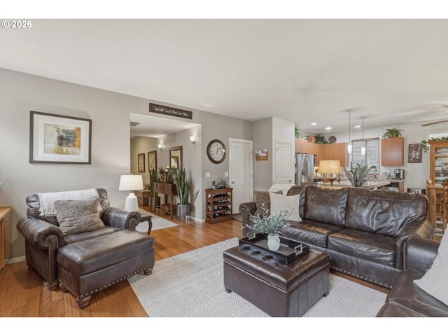 7874 Se SPORRI Ln, Milwaukie, OR 97267