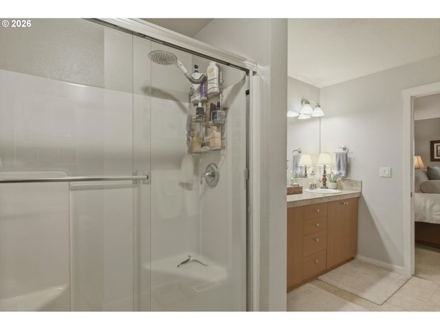 7874 Se SPORRI Ln, Milwaukie, OR 97267