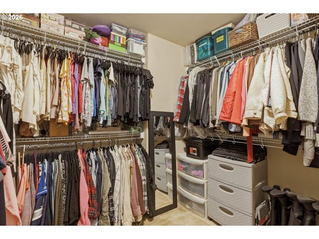 7874 Se SPORRI Ln, Milwaukie, OR 97267