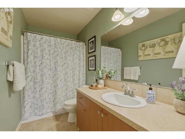 7874 Se SPORRI Ln, Milwaukie, OR 97267