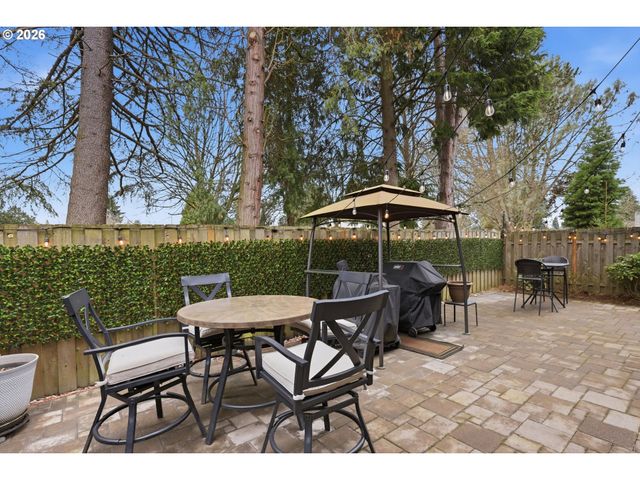 7874 Se SPORRI Ln, Milwaukie, OR 97267