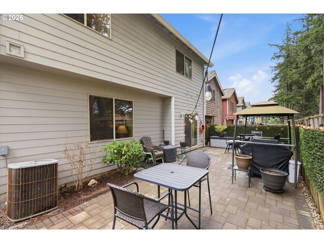 7874 Se SPORRI Ln, Milwaukie, OR 97267