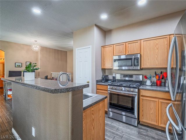 6325 Blowing Sky Street 201, North Las Vegas, NV 89081