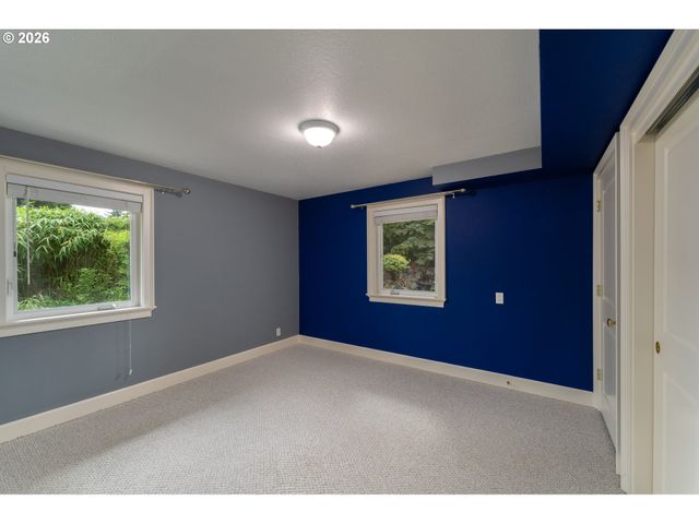 10151 Sw LANCASTER Rd, Portland, OR 97219