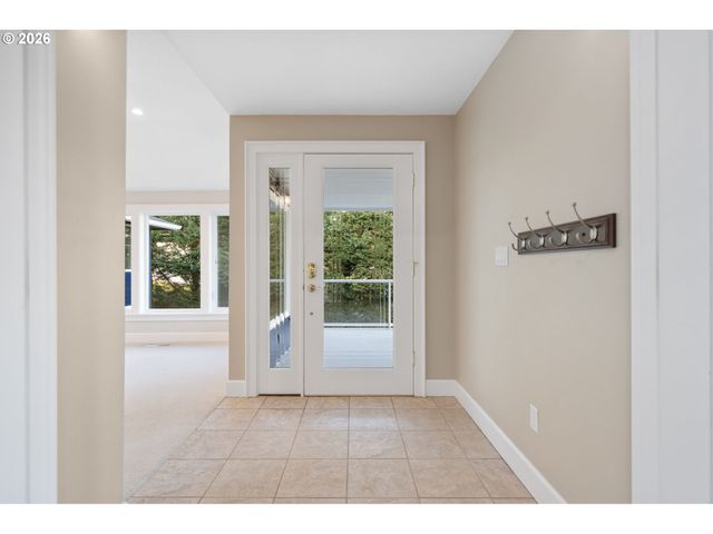 10151 Sw LANCASTER Rd, Portland, OR 97219